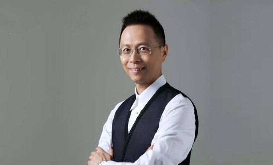 期待俱乐部送出怎样的圣诞礼物？续约吗？——我已经得到了礼物，那就是执教皇马。